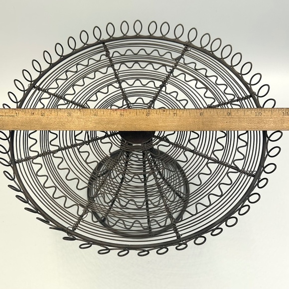Crate and Barrel Vintage Style Wire Cake Stand Rustic Farmhouse Decorative EUC - Picture 4 of 4